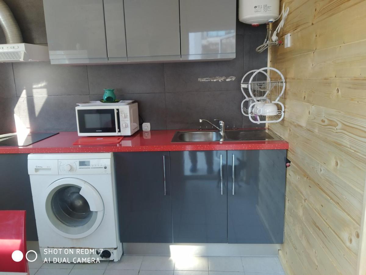Familiar En Un Atico Con Gran Terraza Y,cocina ,en La Playa Allotjament en família Burriana